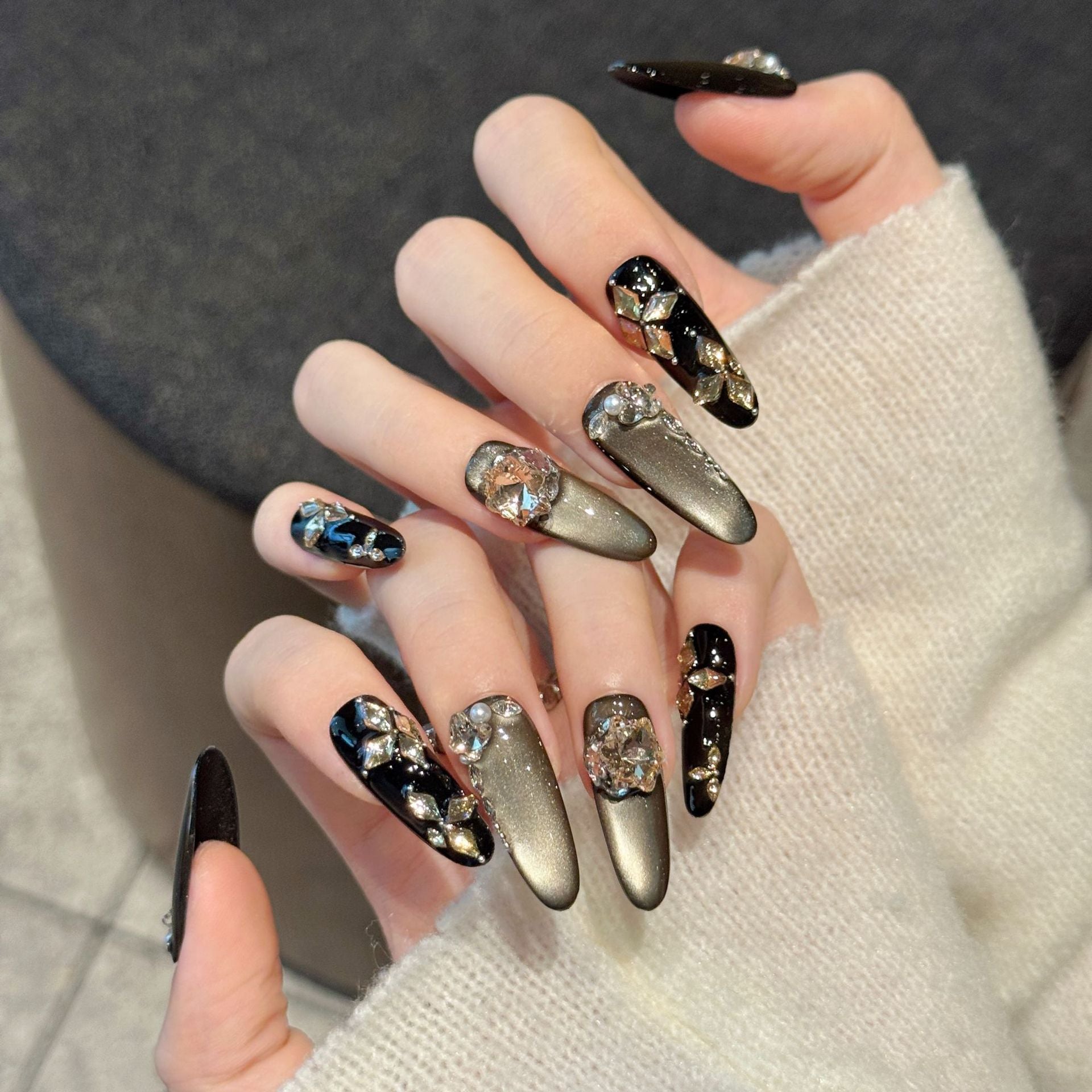 JoyCraft Haven Gilded Dinner Retro Lady Maillard Glitter Broken Rhinestone Cat Eye Press On Nails